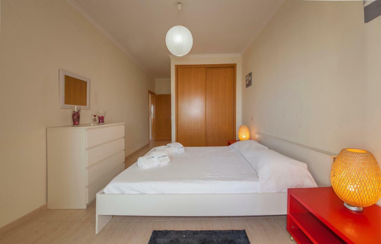Apartemen 70 m² dengan 2 kamar tidur dan 2 kamar mandi pribadi di Praia do Vau Portimao Bagian luar foto