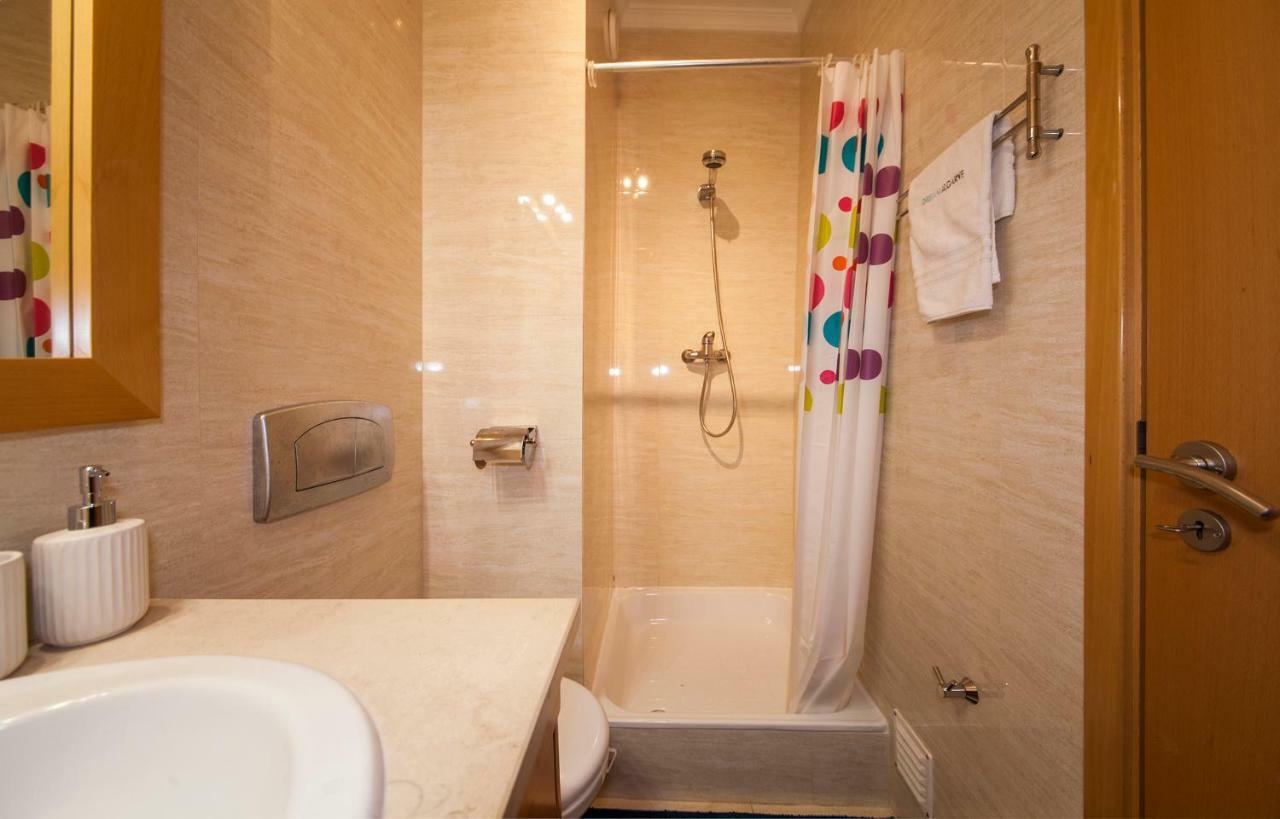 Apartemen 70 m² dengan 2 kamar tidur dan 2 kamar mandi pribadi di Praia do Vau Portimao Bagian luar foto