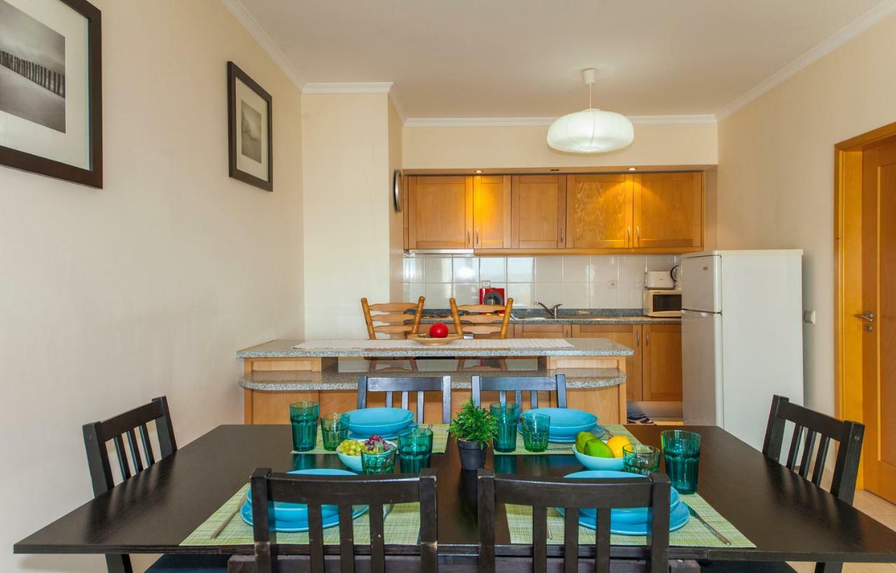 Apartemen 70 m² dengan 2 kamar tidur dan 2 kamar mandi pribadi di Praia do Vau Portimao Bagian luar foto