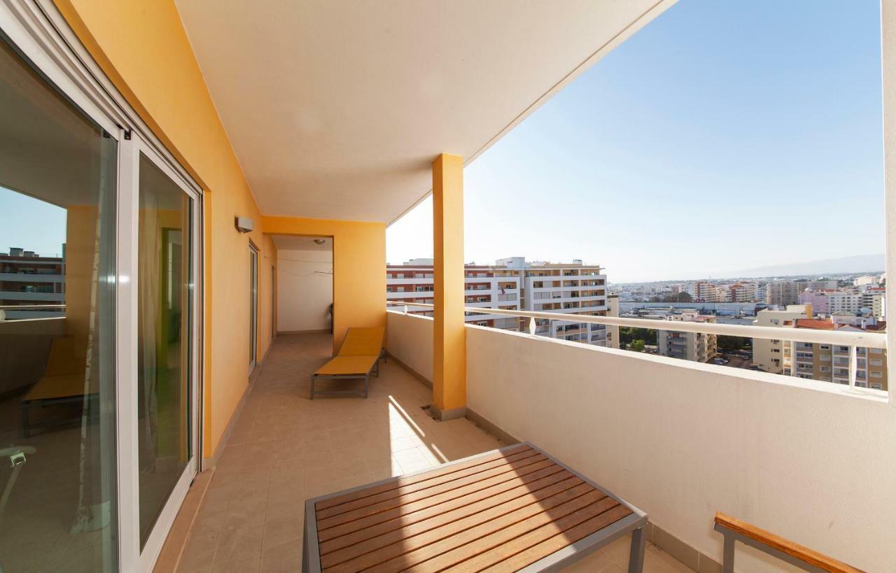 Apartemen 70 m² dengan 2 kamar tidur dan 2 kamar mandi pribadi di Praia do Vau Portimao Bagian luar foto