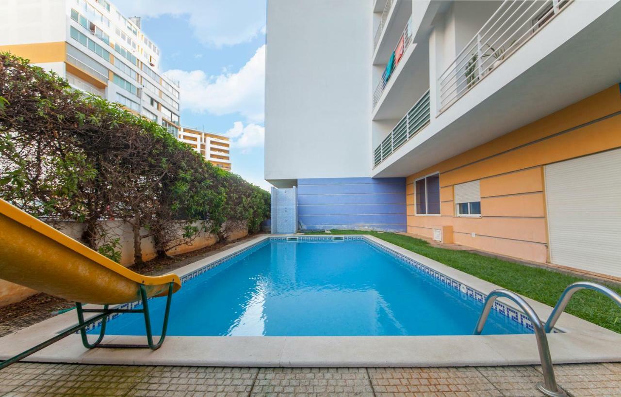 Apartemen 70 m² dengan 2 kamar tidur dan 2 kamar mandi pribadi di Praia do Vau Portimao Bagian luar foto